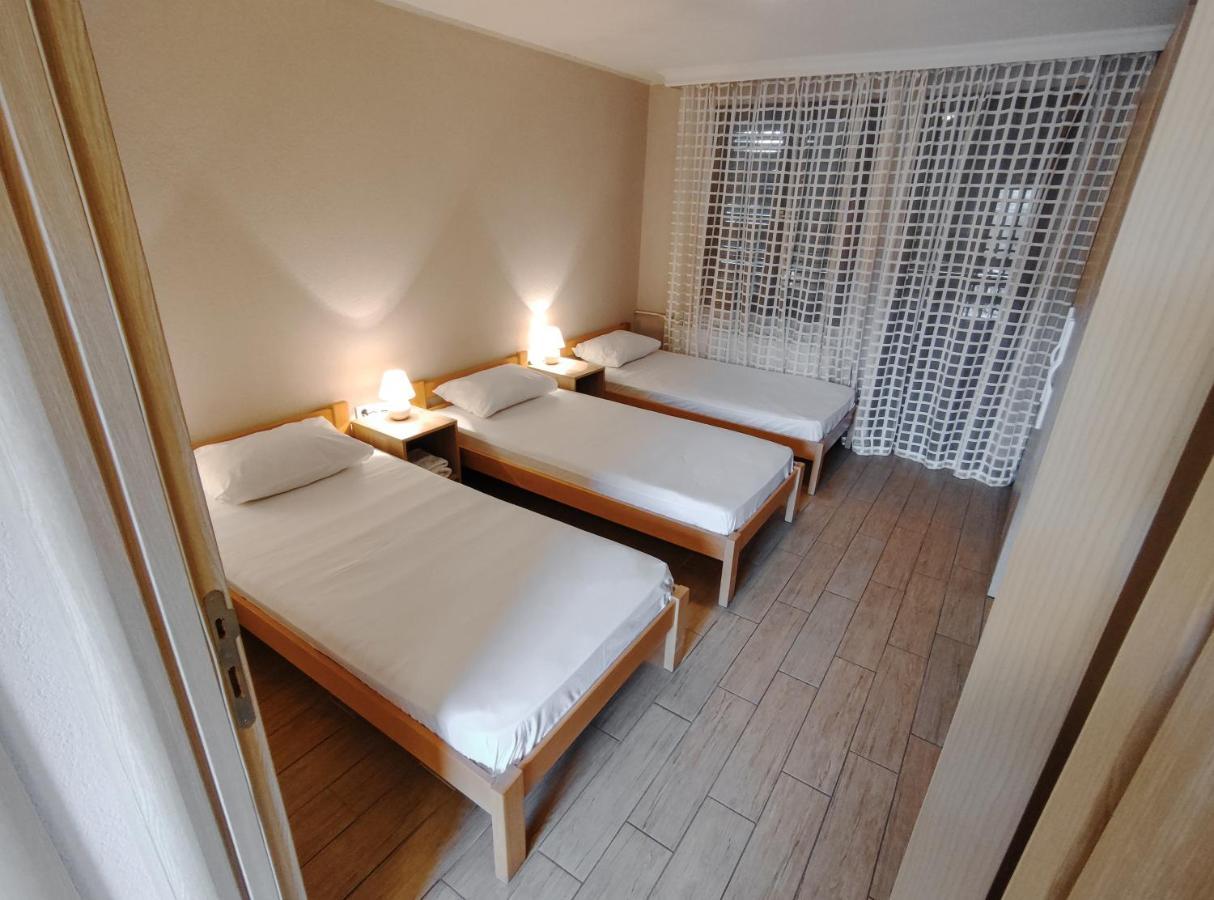 Hotel Marina Oasa Grocka Kültér fotó