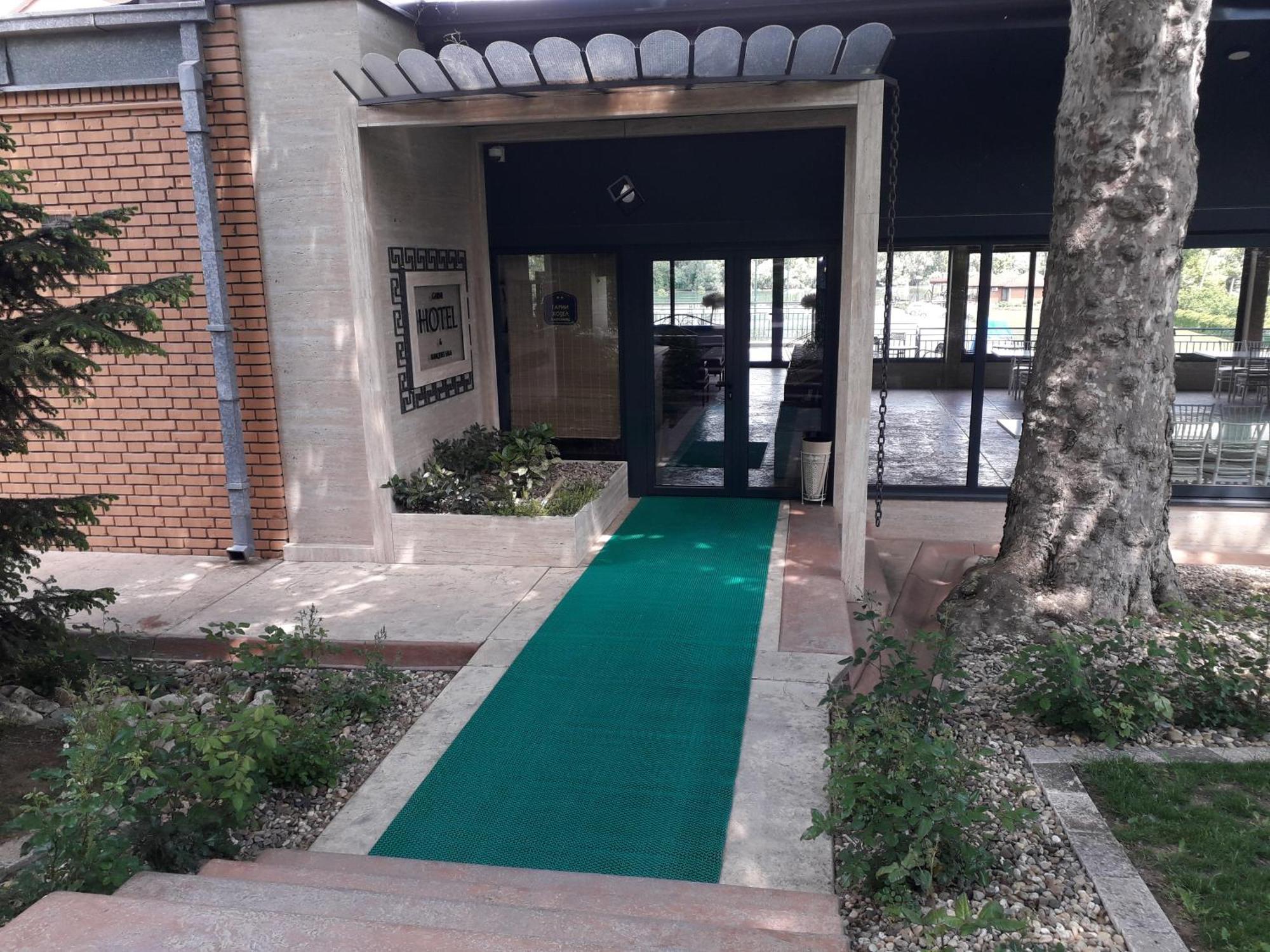 Hotel Marina Oasa Grocka Kültér fotó
