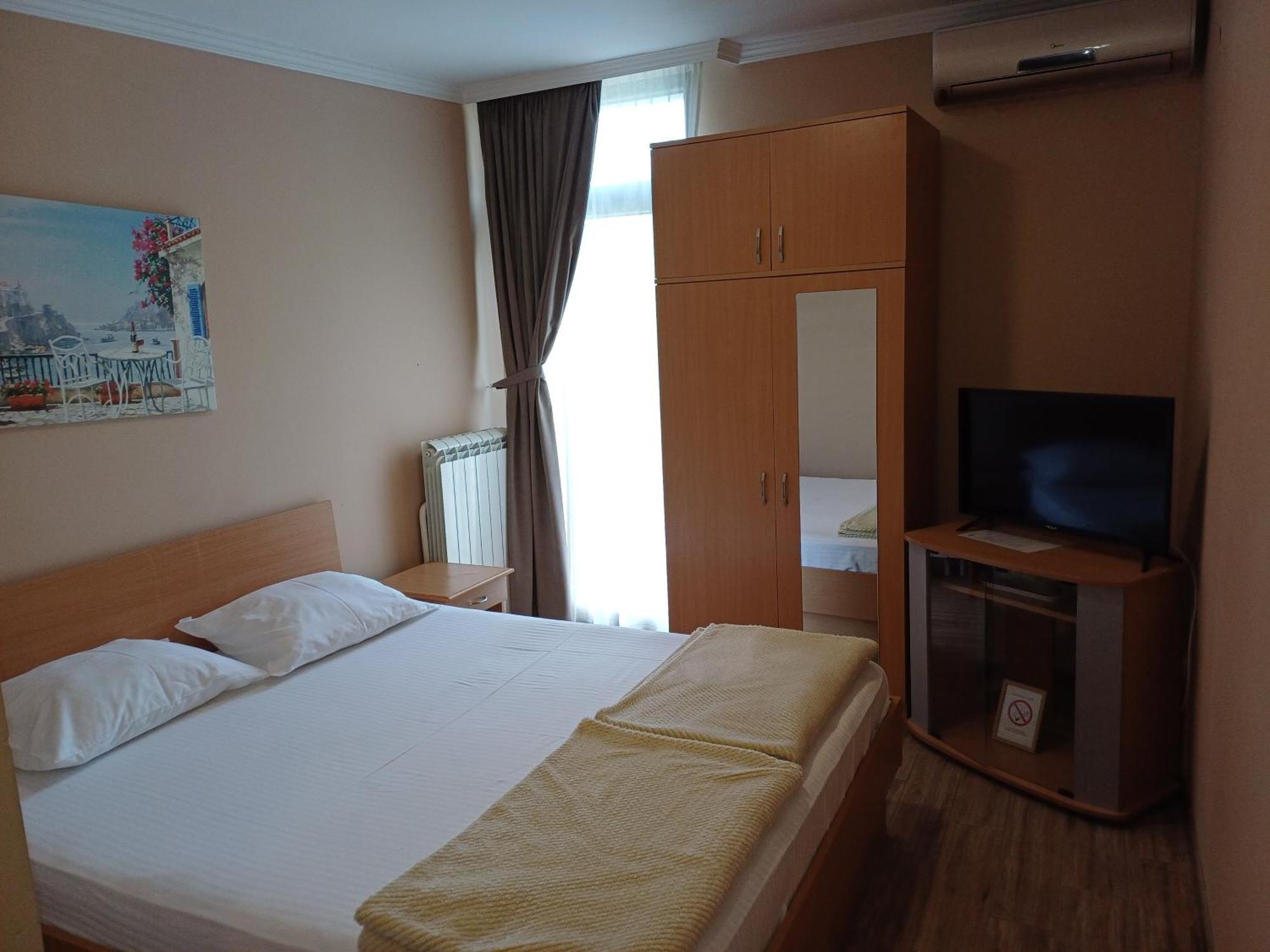 Hotel Marina Oasa Grocka Kültér fotó